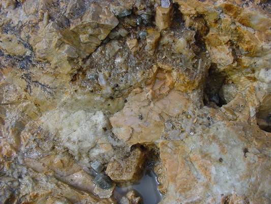 More apatites in vugs
